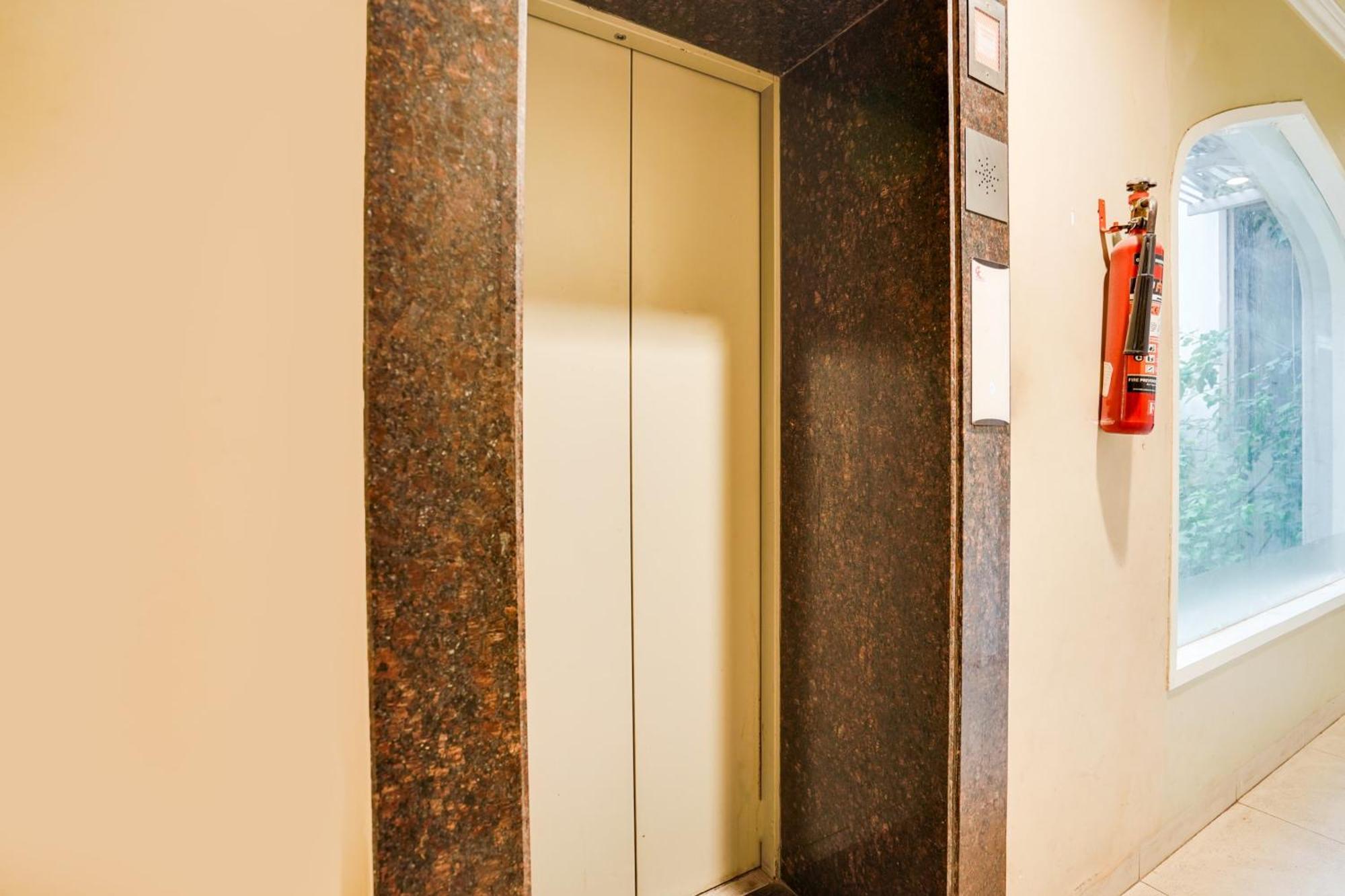 Super Townhouse Mansarovar Near Metro Station Dzsaipur Kültér fotó