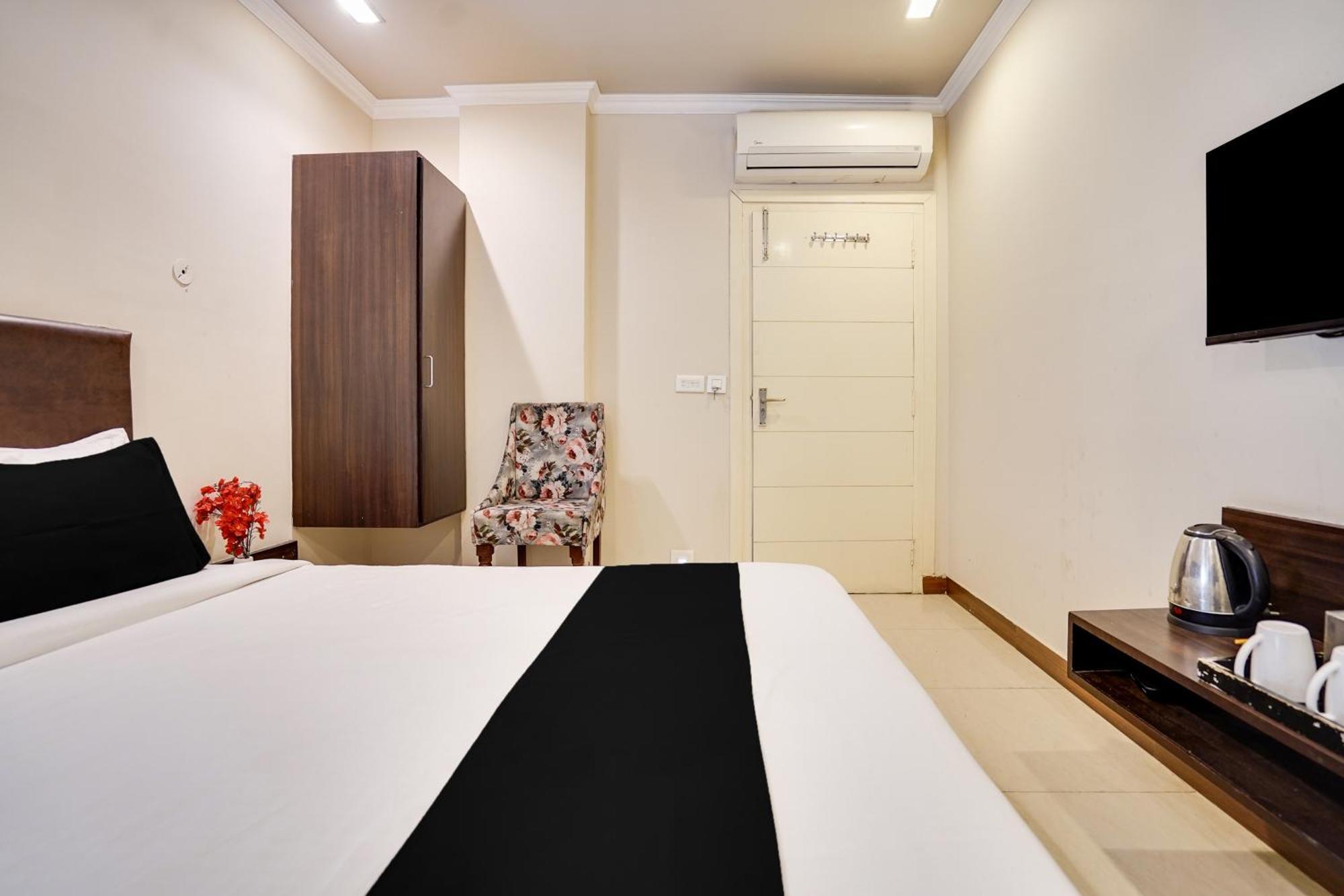 Super Townhouse Mansarovar Near Metro Station Dzsaipur Kültér fotó